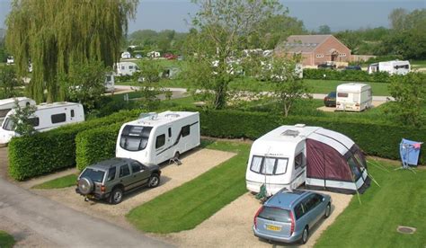 tudor arms slimbridge camping